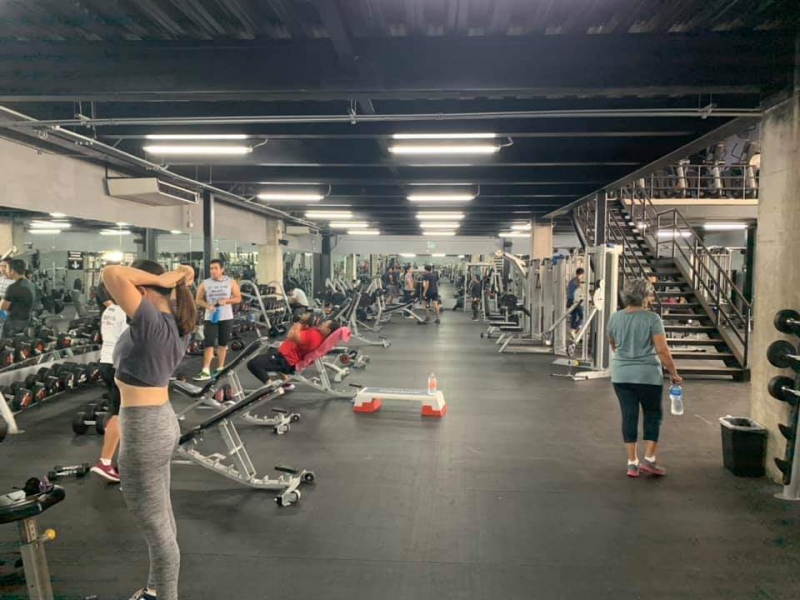 Ordena Gobierno cierre temporal de clubes, gimnasios y cines