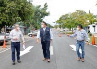 Entrega ayuntamiento repavimentaci&oacute;n de la calle 59