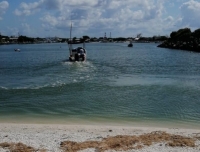 Gestiona Gobierno del Estado desazolve de El Cuyo y Celest&uacute;n