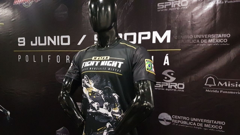 Presentan función de artes marciales mixtas