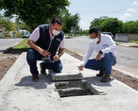 Limpian alcantarillas para evitar afectaciones por la lluvia