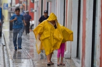 Especialistas ajustan a 18 las tormentas tropicales; 8 podr&iacute;an ser huracanes