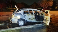 Fuego consume Sentra en Caucel