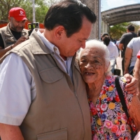 &ldquo;Huacho&rdquo; detalla beneficios del Inapam