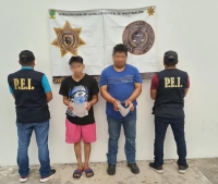 Arrestan a dos personas por robo en negocio de Cholul