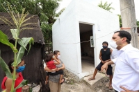Contar con una vivienda digna cambia la vida de los yucatecos que m&aacute;s lo necesitan: Vila