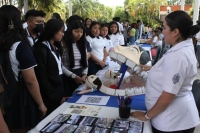 Realizan feria universitaria de la UADY en Tizim&iacute;n