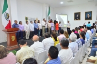 Alcaldes acuden a taller al Congreso local