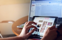 E-mail, laptop y celulares producen grandes cantidades de di&oacute;xido de carbono