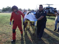 Helicóptero traslada a menor de Akil lesionada