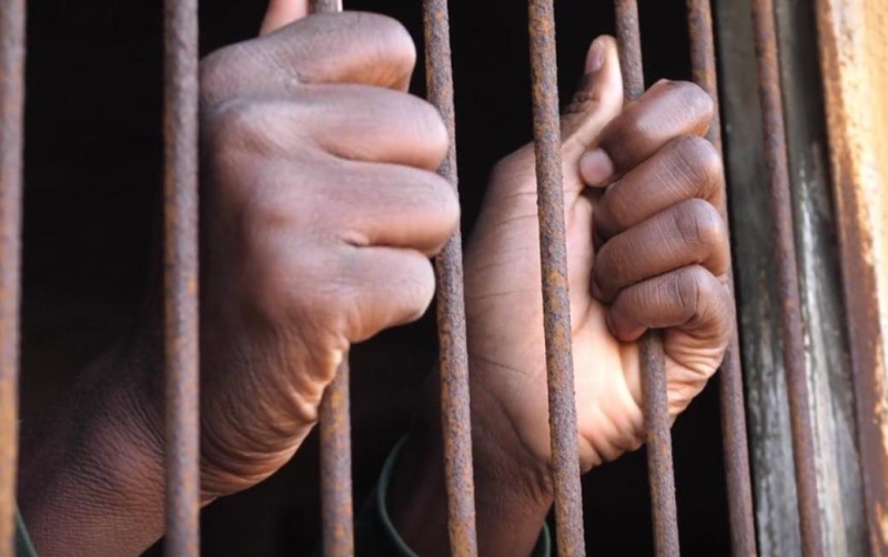 Pasará 6 años en prisión por violentar a su madre