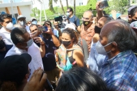 Vecinos de Las Am&eacute;ricas dan ultim&aacute;tum a constructora y a las autoridades