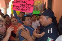 Ambulantes protestan en Palacio Municipal