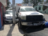 Autom&oacute;vil de enfermera es embestido por cami&oacute;n&nbsp;