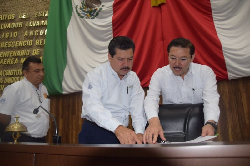 Enriquecerán ley que prohíbe a niños de 5 años viajar en motocicleta