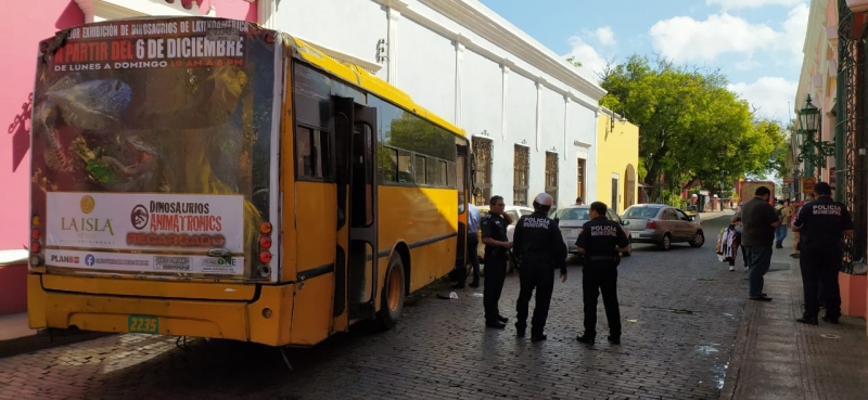 Choque múltiple causa caos vial en Centro Histórico