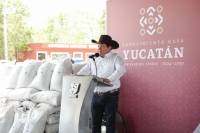 Entrega "Huacho" apoyos al sector ganadero
