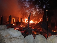 Incendio devora vivienda en Tizim&iacute;n