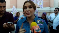 Esposa de "El Bronco" defiende legalidad de candidatura presidencial