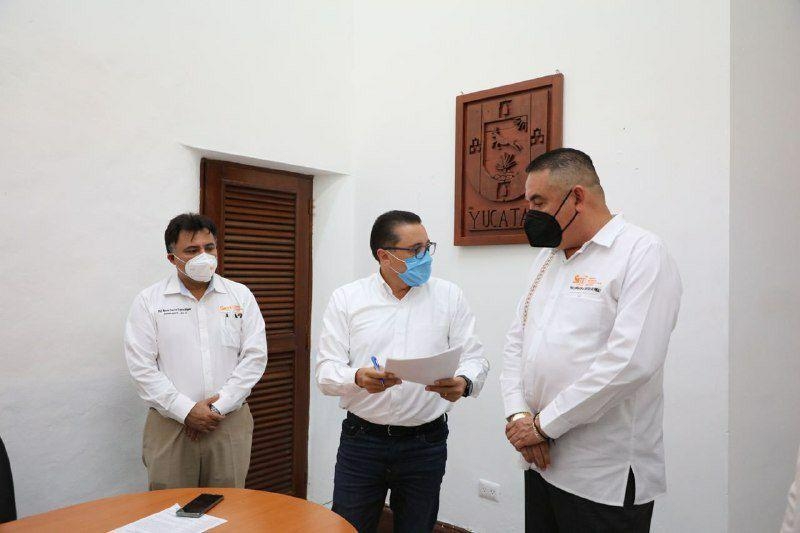 Atienden peticiones de maestros para solicitar recursos