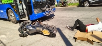 Va y Ven se impacta con motocicleta