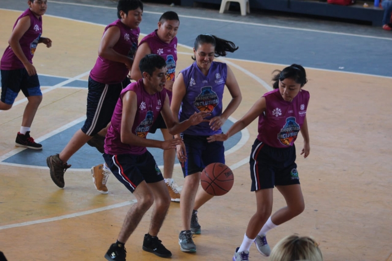 Liga de la Inclusión de Básquetbol llega a Tekax