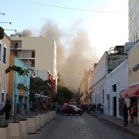 Arde el Teatro Jos&eacute; Pe&oacute;n Contreras