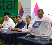 Ren&aacute;n Barrera exhorta a  j&oacute;venes meridanos a asumir su compromiso con la patria