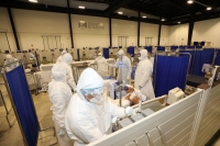 Trabajadores de la salud regresar&aacute;n a laborar