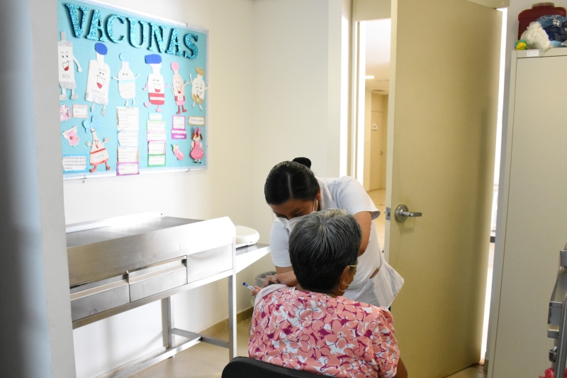 Refuerzan vacunación invernal en Yucatán