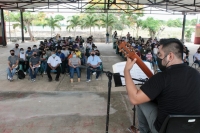 Estudiantes de Dzoncauich y Suma de Hidalgo disfrutan concierto de guitarra cl&aacute;sica