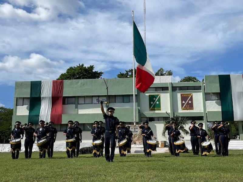 Banda de Guerra de la UADY logra bicampeonato en torneo de Sedena