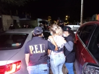 Detienen a pareja y aseguran marihuana en predio de Kanas&iacute;n