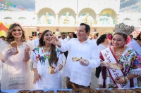 Díaz Mena asiste a celebración de los Tres Reyes Magos