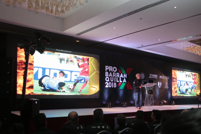 Imparten conferencias motivacionales a seleccionados nacionales