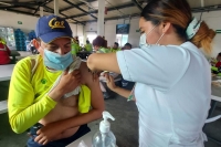 M&aacute;s de 39 millones de personas han recibido vacuna de refuerzo