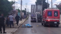Tr&aacute;iler&nbsp;golpea y mata a ciclista en la Jes&uacute;s Carranza