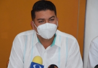 Tal vez les tir&eacute; sus negocios, responde Ovidio a sus detractores