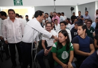 Se re&uacute;ne Vila Dosal con estudiantes del ITPE