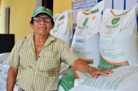 Gobierno del Estado inicia con la distribuci&oacute;n de fertilizantes