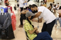 Inicia aplicaci&oacute;n de cuarta dosis para personas de 18 a 39 a&ntilde;os