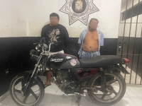 Polic&iacute;as de Kanas&iacute;n recuperan moto robada en M&eacute;rida