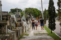 Inauguran simposio por los 200 años del Cementerio General