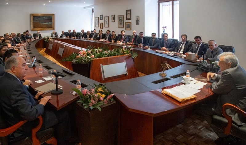 Empresarios yucatecos piden certeza jurídica a AMLO