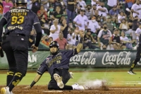 Espectacular voltereta melenuda en el Kukulc&aacute;n