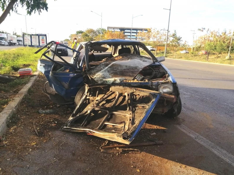 Jardineros resultan heridos en siniestro vial