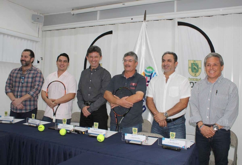 Presentan el Torneo del Pavo de Tenis