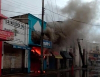 Arde local en el centro de M&eacute;rida&nbsp;
