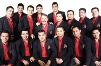 La Arrolladora Banda El Lim&oacute;n y fuegos artificiales en primer &ldquo;grito&rdquo; de Vila Dosal