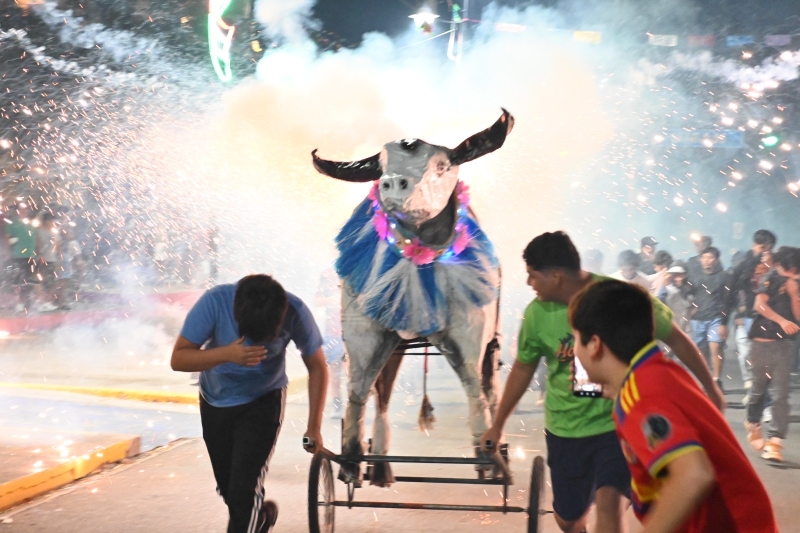 Continúan fiestas del Cristo de Amor